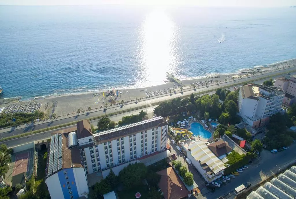 first class_hotel_alanya_shabavizparvaz_03.jpg